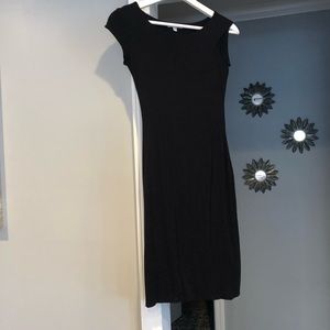 Black dress, stretch and comfy